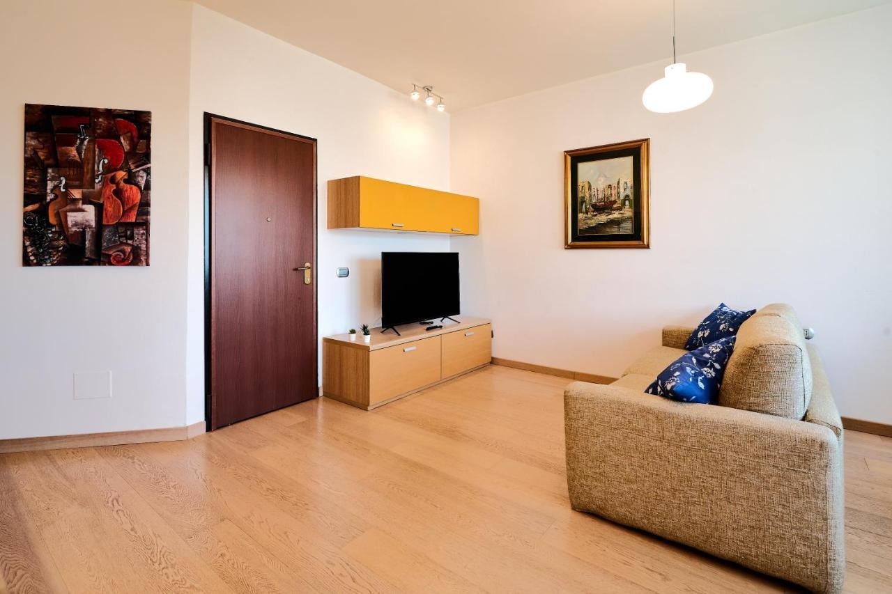 Skyline Apartment Mediolan Zewnętrze zdjęcie